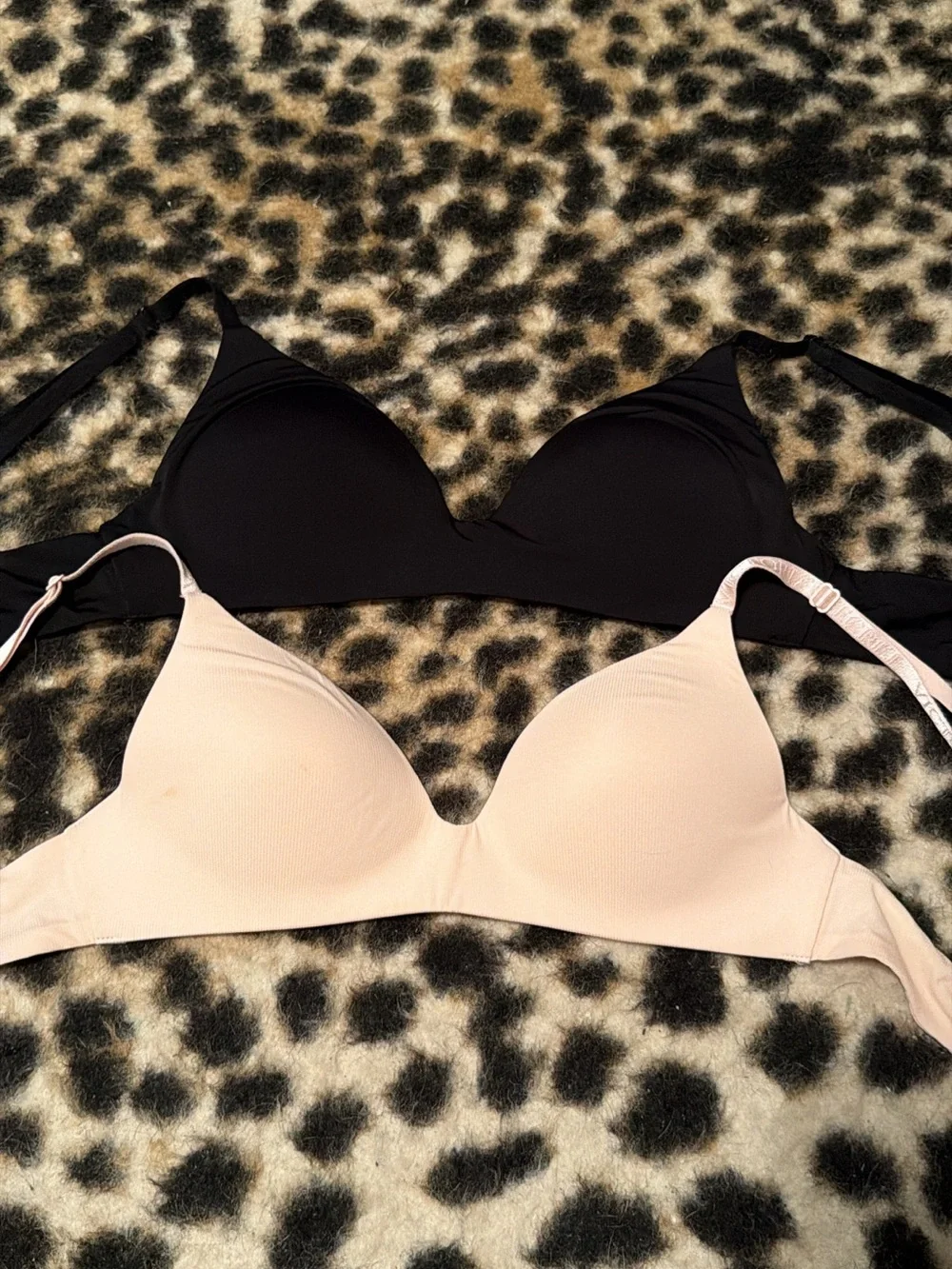 PINK Victoria's Secret Smooth T-Shirt Bras - Black & Nude